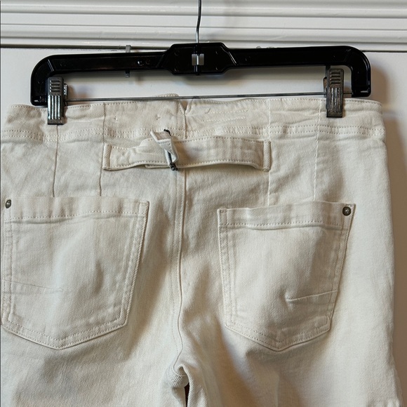 Pilcro Off-White Flare Jeans - Picture 5 of 12